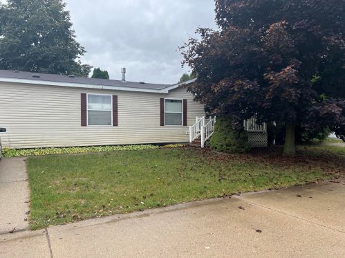 4161 Doral Dr, Meskegon, MI 49442-6812