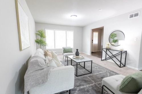 2957 Eleanor Ter, Atlanta GA  30318-6078 exterior