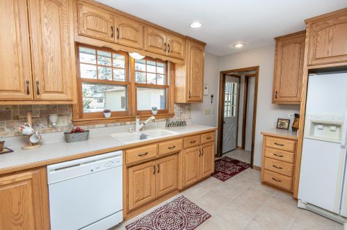 3241 97 St, Sturtevant WI 53177-2663 exterior