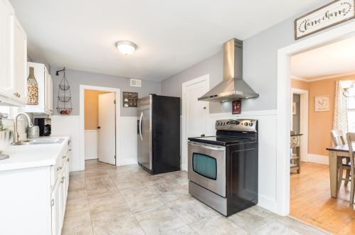 26 Littleworth Rd, Dover NH 03820-4329 exterior