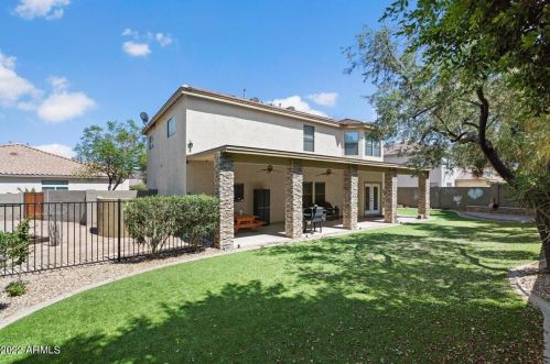 8818 12 St, Phoenix AZ 85086-7450 exterior