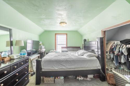 10204 Indiana Ave, Chicago IL 60827-1214 exterior