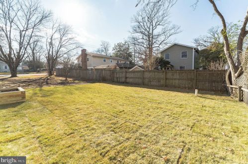 1716 Millstone Dr, Edgewater MD 21037-1945 exterior