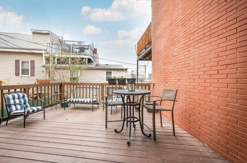 155 Dorchester St, Boston MA exterior