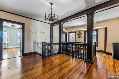 105 Upper Mtn Ave, Montclair NJ 07043-1436 exterior