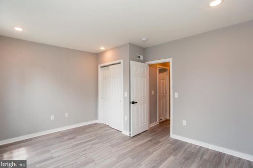 5809 Ditman St, Philadelphia PA 19135-4043 exterior