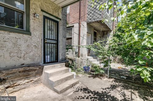 1941 30 St, Philadelphia PA 19121-1838 exterior