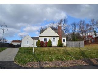 4751 13th St, Canton, OH 44708-3523
