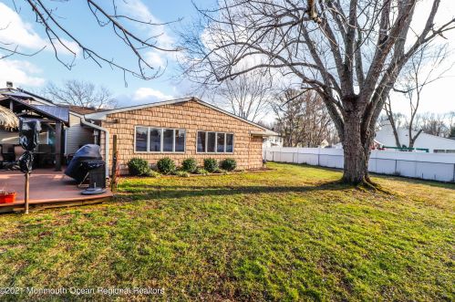 16 Troilus Dr, Old Bridge NJ 08857-2723 exterior