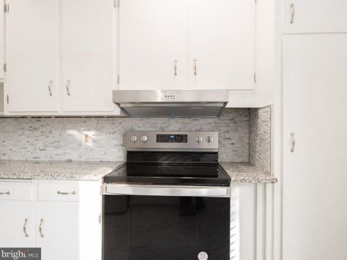 824 Chestnut St, Lancaster PA  17602-3128 exterior