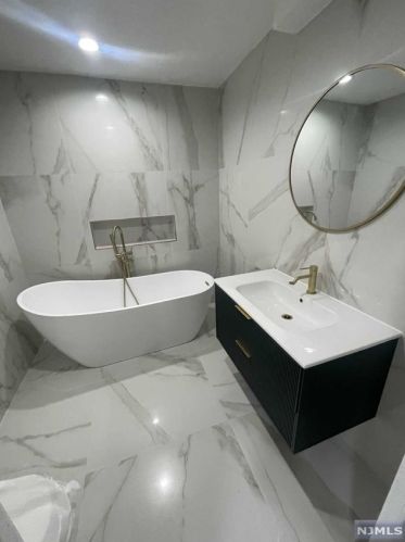 511 St, Union City NJ 07087-2615 exterior