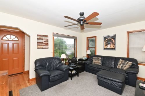 3400 9th Pl, Milwaukee, WI 53215-5115