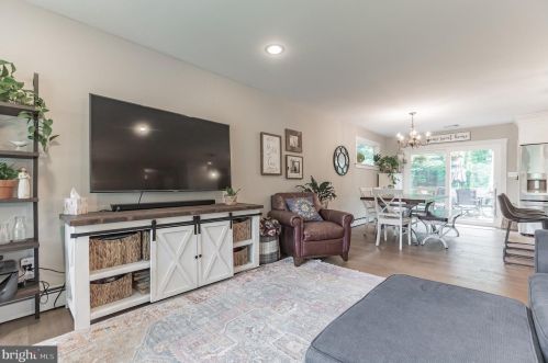 7 Devon Ln, Media PA 19063-4408 exterior