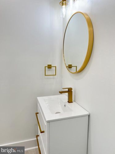 1639 Jackson St, Philadelphia PA 19145-3617 exterior