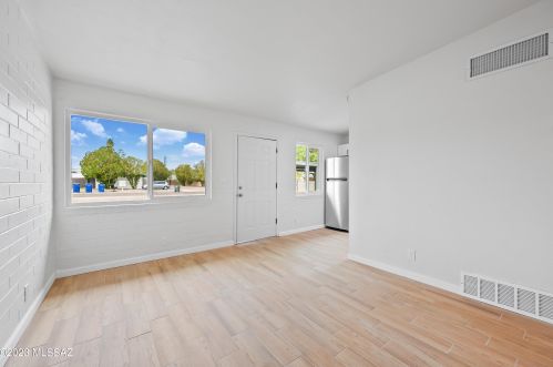 2242 Catalina Ave, Tucson AZ  85712-3225 exterior