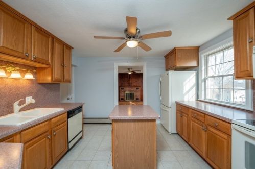 119 Highland Ave, West Springfield MA 01089-1017 exterior