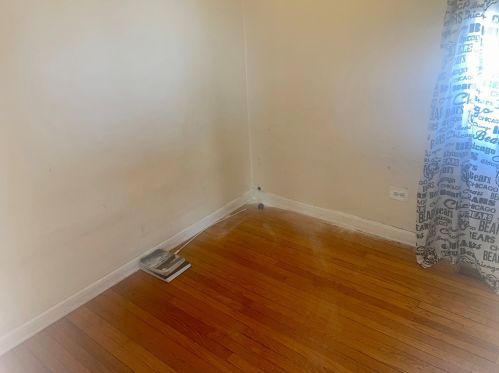 5608 Marshfield Ave, Chicago IL 60636-1218 exterior