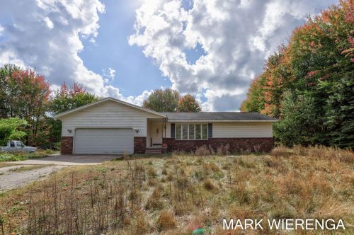 431 Mt Garfield Rd, Meskegon MI 49441-6000 exterior