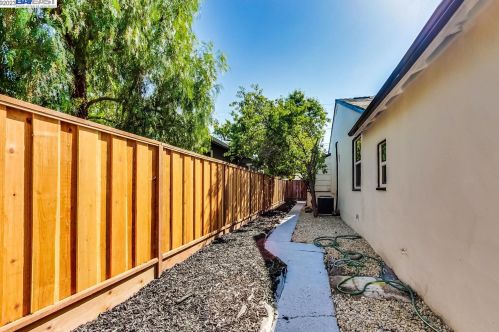 1946 6th St, Concord CA  94519-2216 exterior