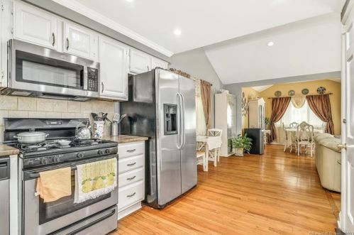 206 Richards Ave, Norwalk CT exterior