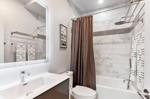 2108 18th Pl, Chicago IL 60608-2604 exterior