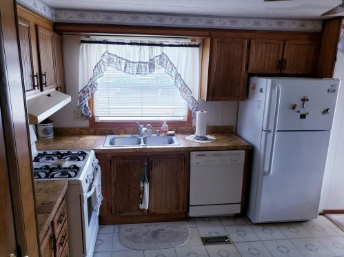 585 Huntsbridge Rd, Matteson IL 60443-2126 exterior