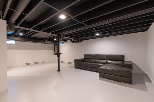 7021 Waterford Ave, Milwaukee WI  53220-2419 exterior