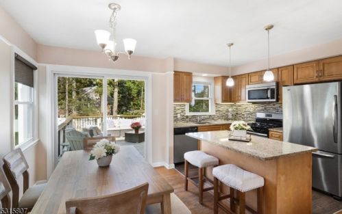 16 Fletcher Pl, Madison NJ 07940-2307 exterior