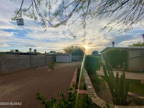 3017 Shumaker Dr, Tucson AZ  85741-3636 exterior
