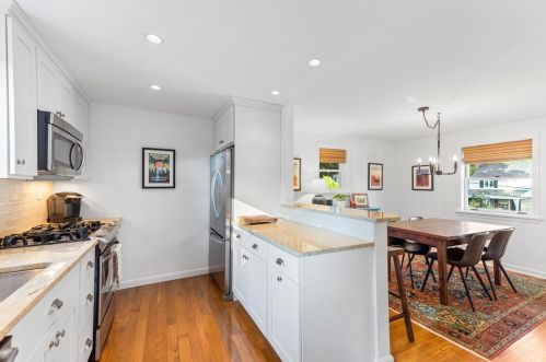 932 Meadowcroft Ave, Pittsburgh PA 15216-1119 exterior