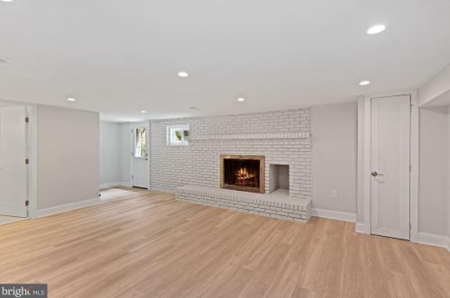 12914 Evanston St, Rockville MD 20853-3002 exterior