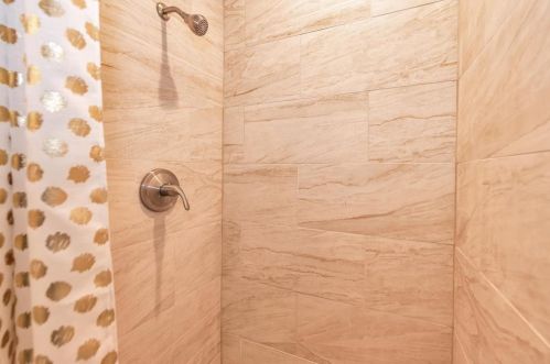 17 April Pt Dr, Montgomery TX 77356-8873 exterior