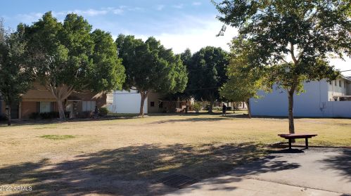 4504 15th Ave, Phoenix AZ 85015-2003 exterior