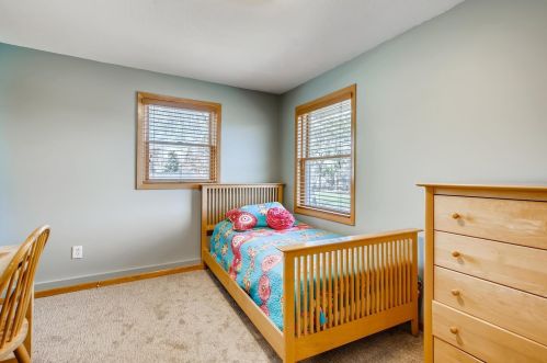 1441 Brk Ave, Saint Paul MN 55109-2012 exterior