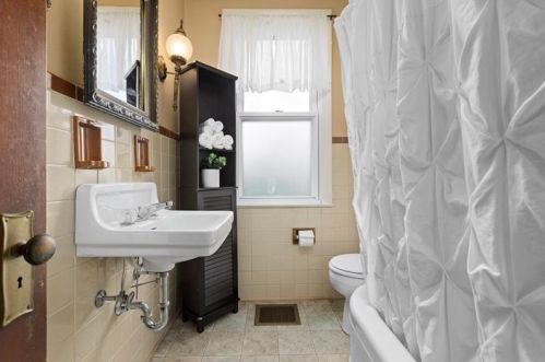 406 Good Ln, Pittsburgh PA 15237-2249 exterior