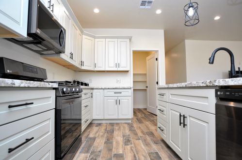 5233 Bellevue St, Tucson AZ 85712-5158 exterior