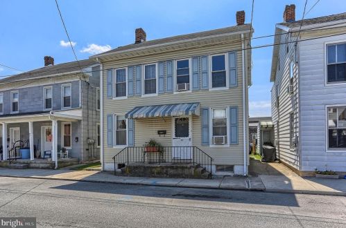 39 Mcallister St, Hanover, PA 17331-3232
