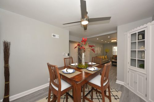 4373 52, Milwaukee WI 53218-5004 exterior