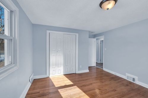 139 Maebeth St, Springfield MA 01119-2414 exterior