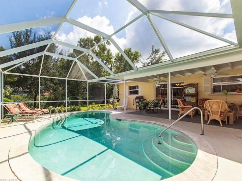 1400 Nautilus Rd, Naples, FL 34102-5152