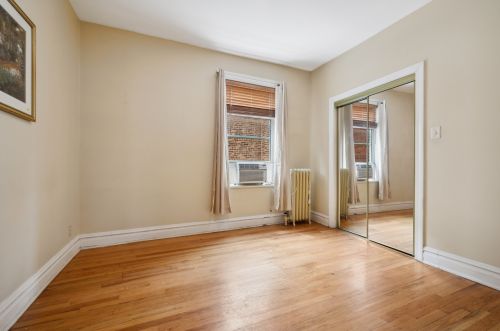 2612 Agatite Ave, Chicago IL 60625-7076 exterior