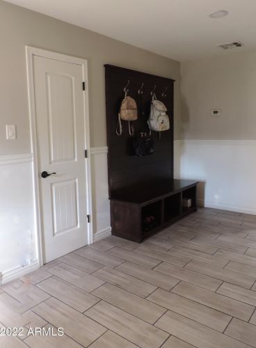 4001 61 St, Phoenix AZ 85033-1712 exterior