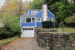 24 Annadale St, Armonk NY  10504-1401 exterior