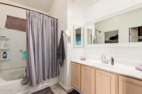 1207 Carson Rd, Phoenix AZ 85041-6615 exterior