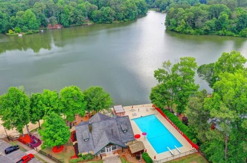 2842 Cardinal Lk Dr, Duluth GA 30096-3934 exterior