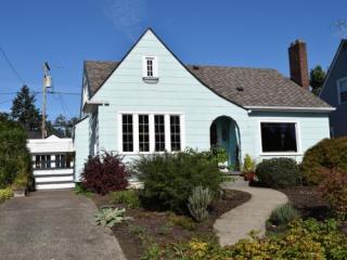 6849 Sacramento St, Portland OR  97213-4755 exterior