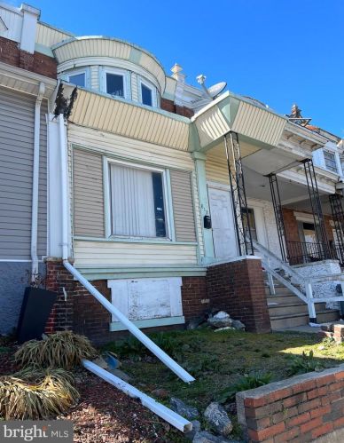 812 56th St, Philadelphia PA  19143-2818 exterior