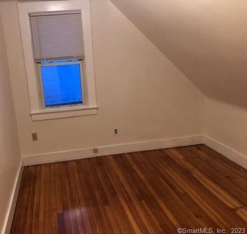 104 Meadow St, Wallingford CT 06492-3614 exterior