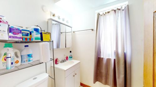 1055 Springfield Ave, Chicago IL 60624-4026 exterior