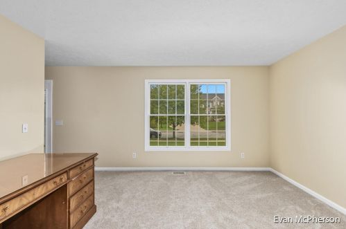 2114 Gettysburg Dr, Grand Rapids MI 49508-6560 exterior